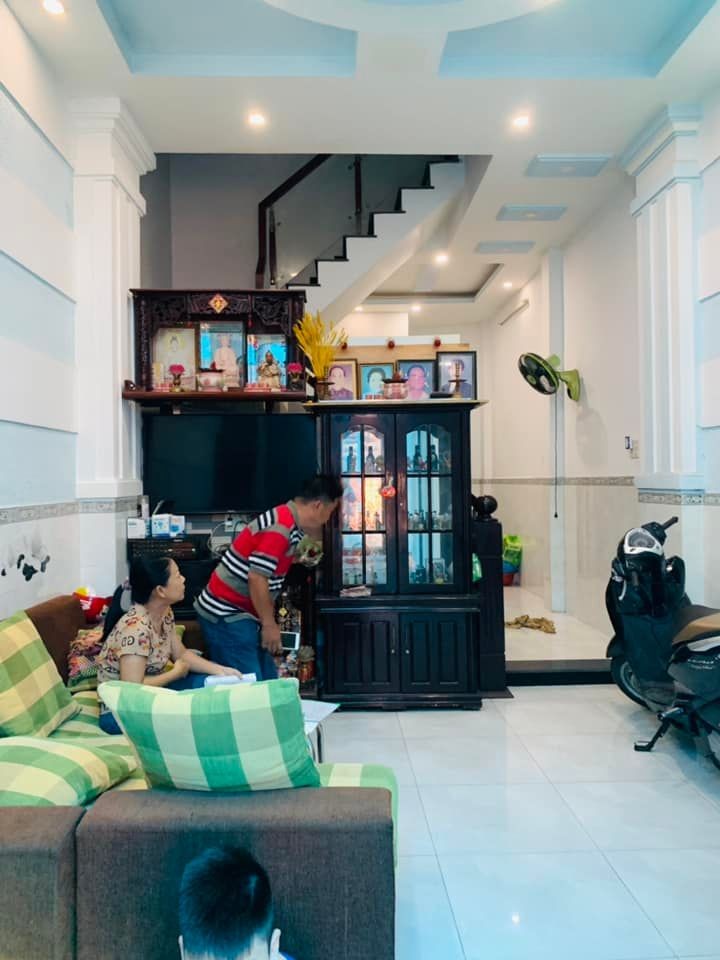 Nhà HXH đường An Dương Vương Quận 8 giá chỉ 4,5 tỷ đồng
