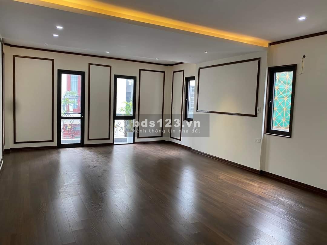 Nhà VIP lô góc có thang máy, Gara ô tô DT 54m² x 5 tầng, giá 13,9 tỷ đồng