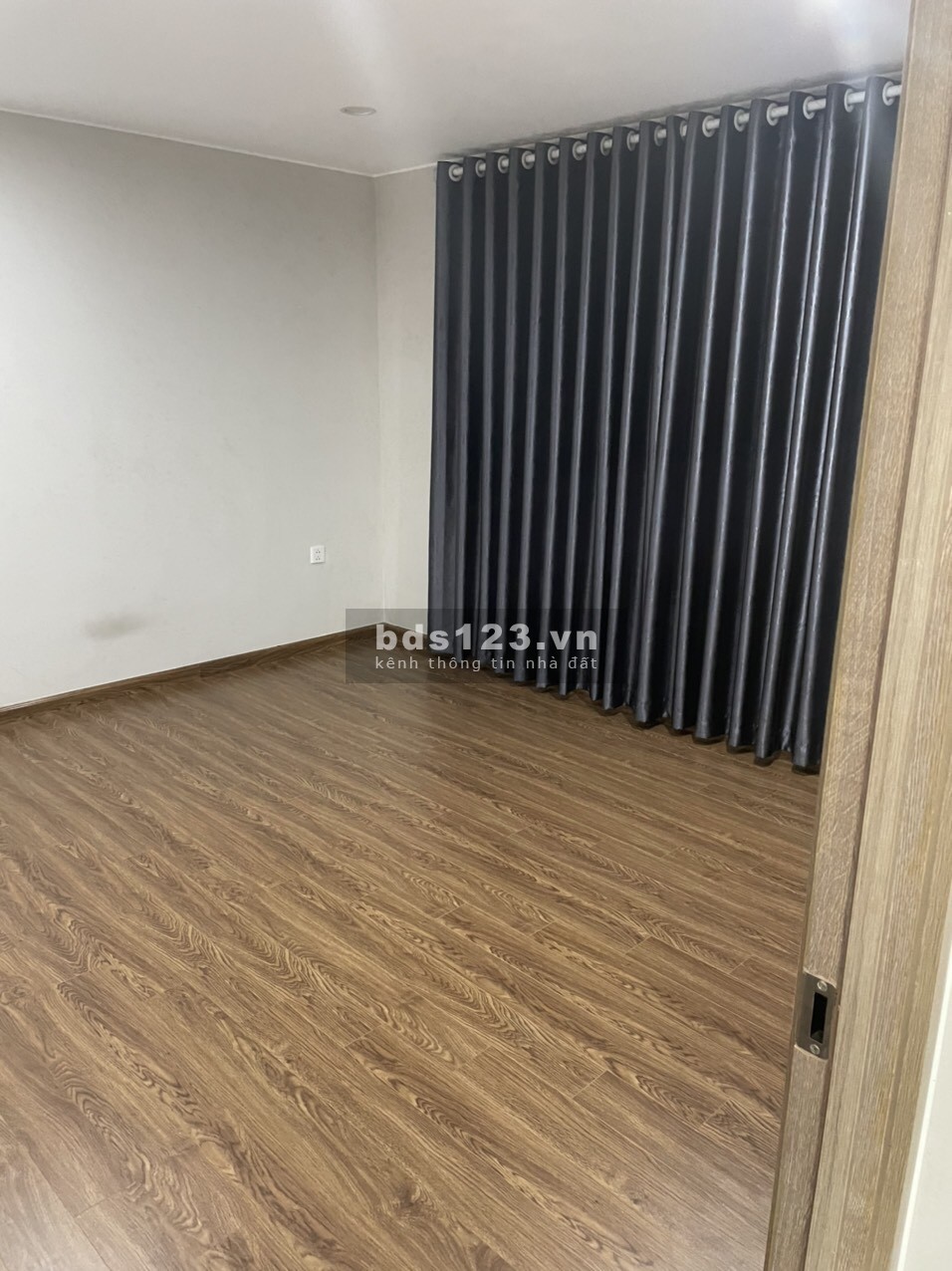 Cho thuê căn hộ chung cư cao cấp UDIC WESTLAKE