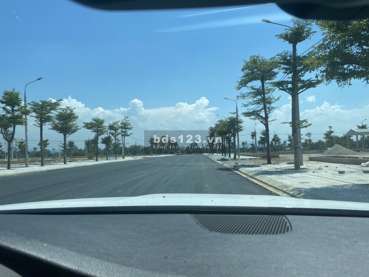 Bán Đất Nền Tp Tam Kỳ View Chợ giá 1 tỷ/120m2 đường 27m, sổ đỏ riêng