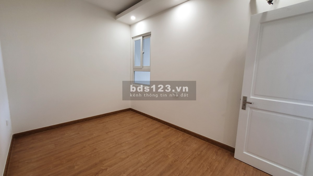 Bán căn 2PN 2WC dtsd 68m2 giá 2,850 tỷ liên hệ 0933654662