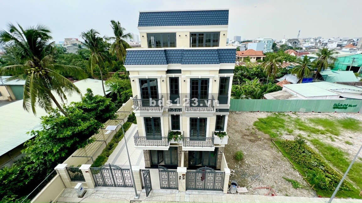 Cần bán biệt thự sân vườn đường 17 Quốc Lộ 13 Thủ Đức giá tốt đầu tư