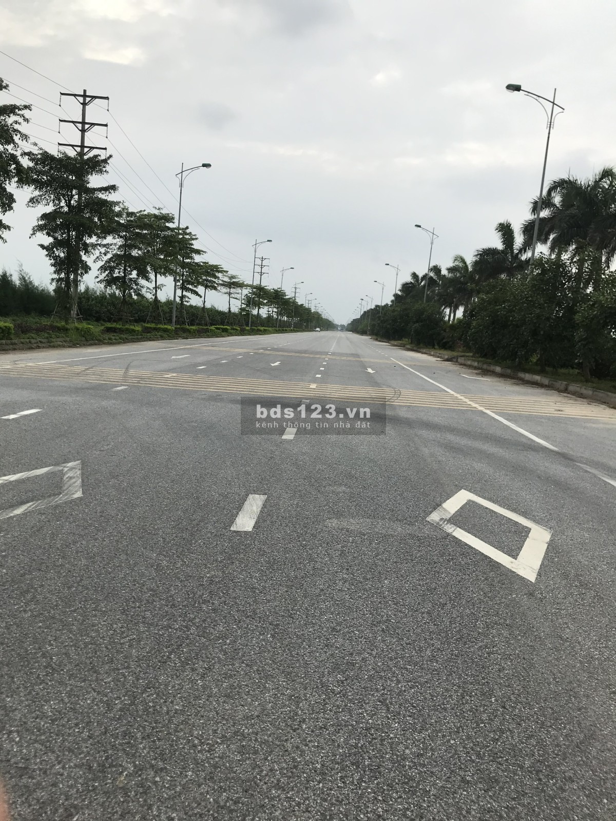 Bán 102m2 giá 1.75tỷ, shophouse view hồ New City Phố Nối Hưng Yên, bàn giao đầy đủ giấy tờ