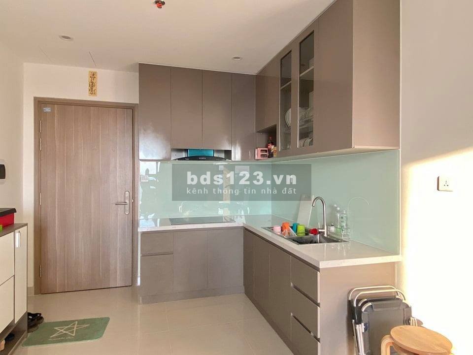 Bán nhanh Căn hộ Vinhomes 2pn 1wc full nội thất 2,230 tỷ tốt nhất thị trường lh 0976911146
