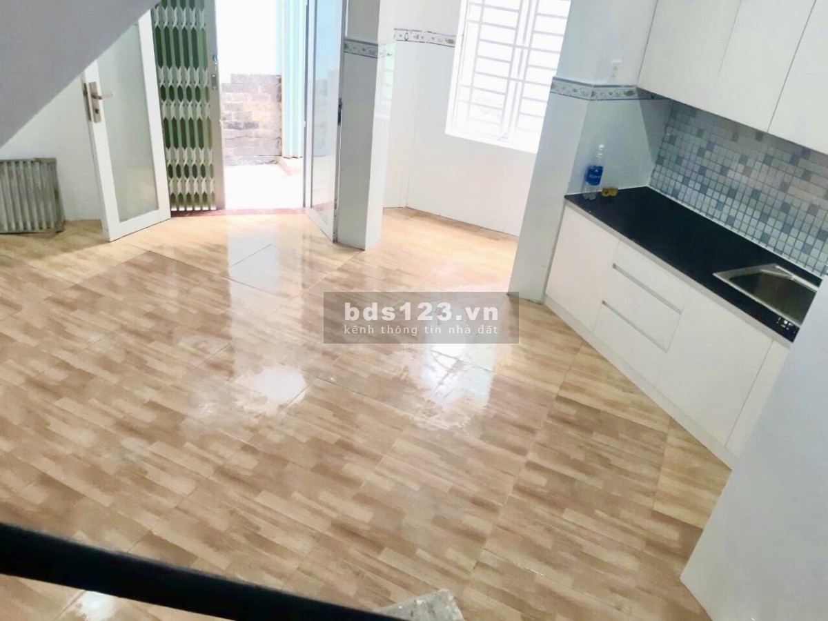 Bán nhà 2 mặt tiền trung tâm Quận Bình Thạnh, khu dân cư, giá chỉ 3.2 tỷ