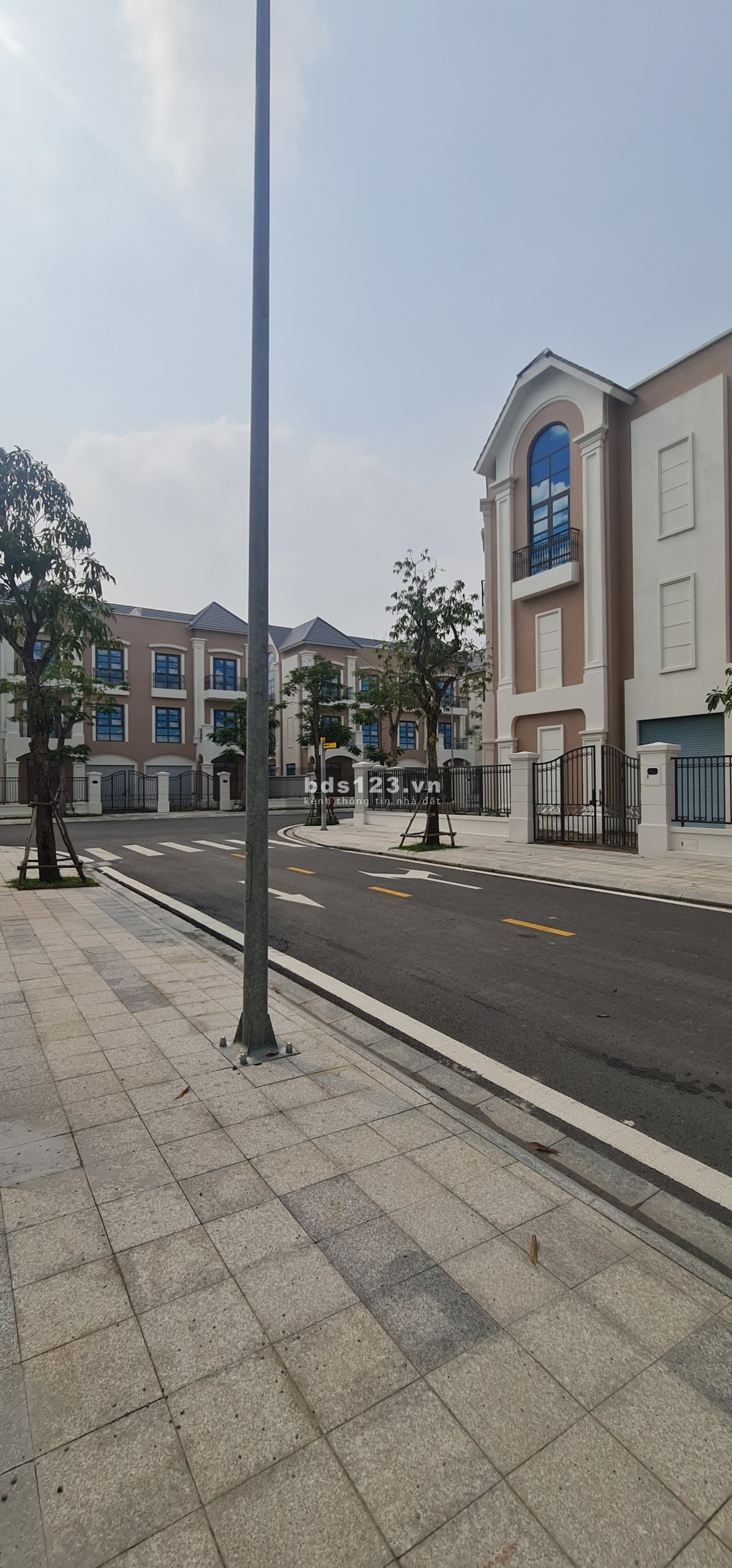 Bán nhanh căn Shophouse Vinhomes Q9 84m2 giá rẻ nhất thị trường.