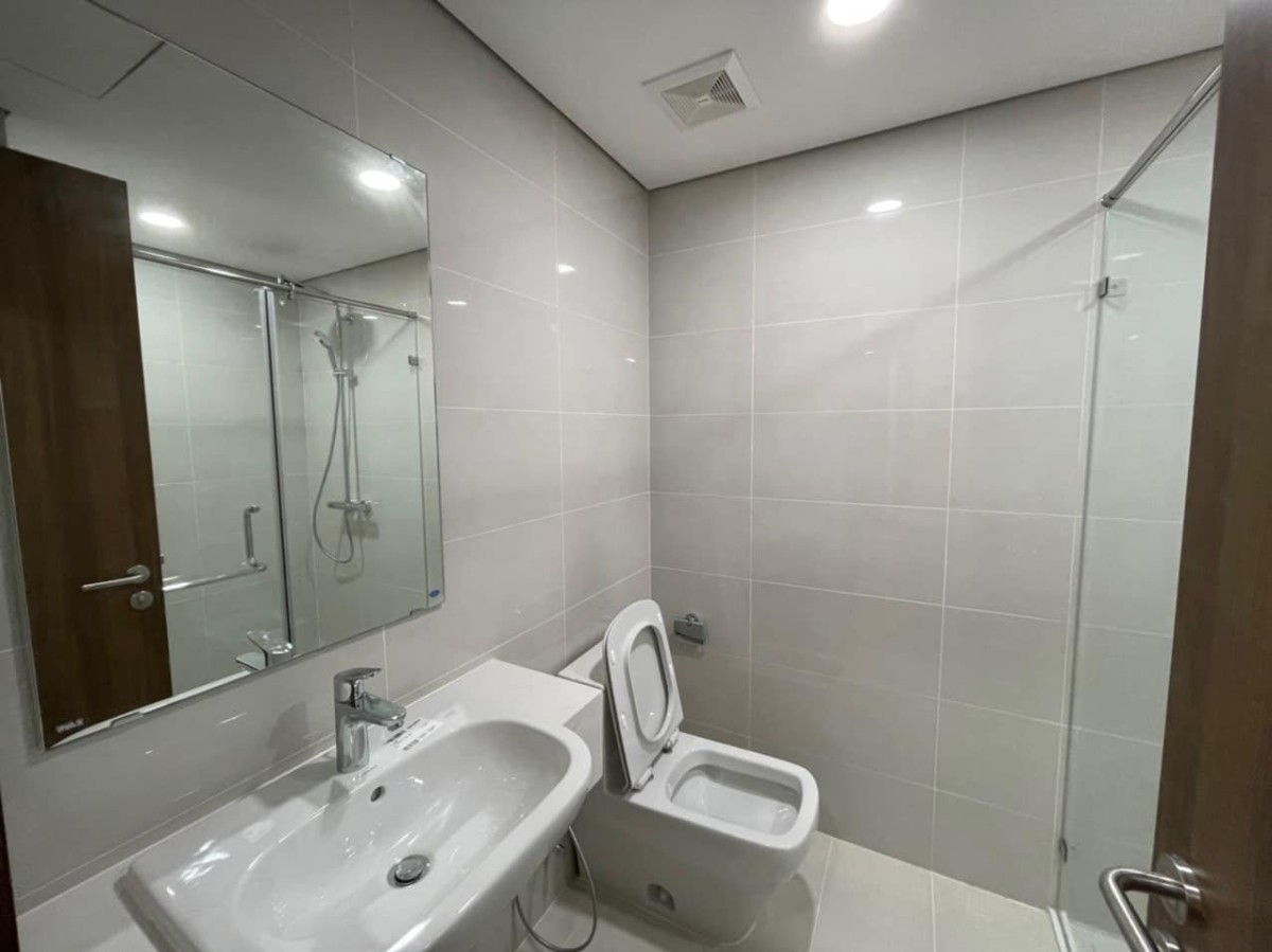 Chính chủ cần bán căn hộ Eco Green Saigon quận 7, diện tích 66m2, 2PN, 2WC
