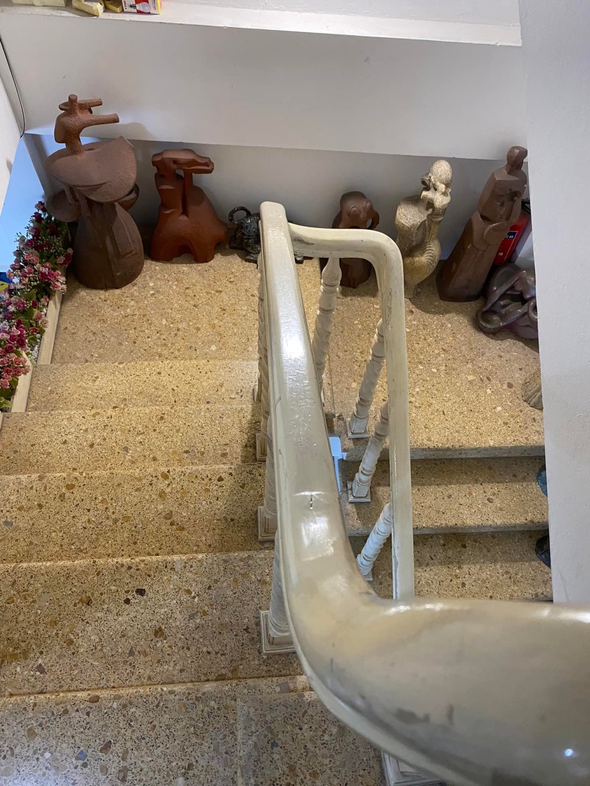 Bán toà 7 tầng Trần Hưng Đạo, Hoàn Kiếm, cho thuê HOMESTAY dòng tiền ĐỈNH, 40m2, 8.5 Tỷ.