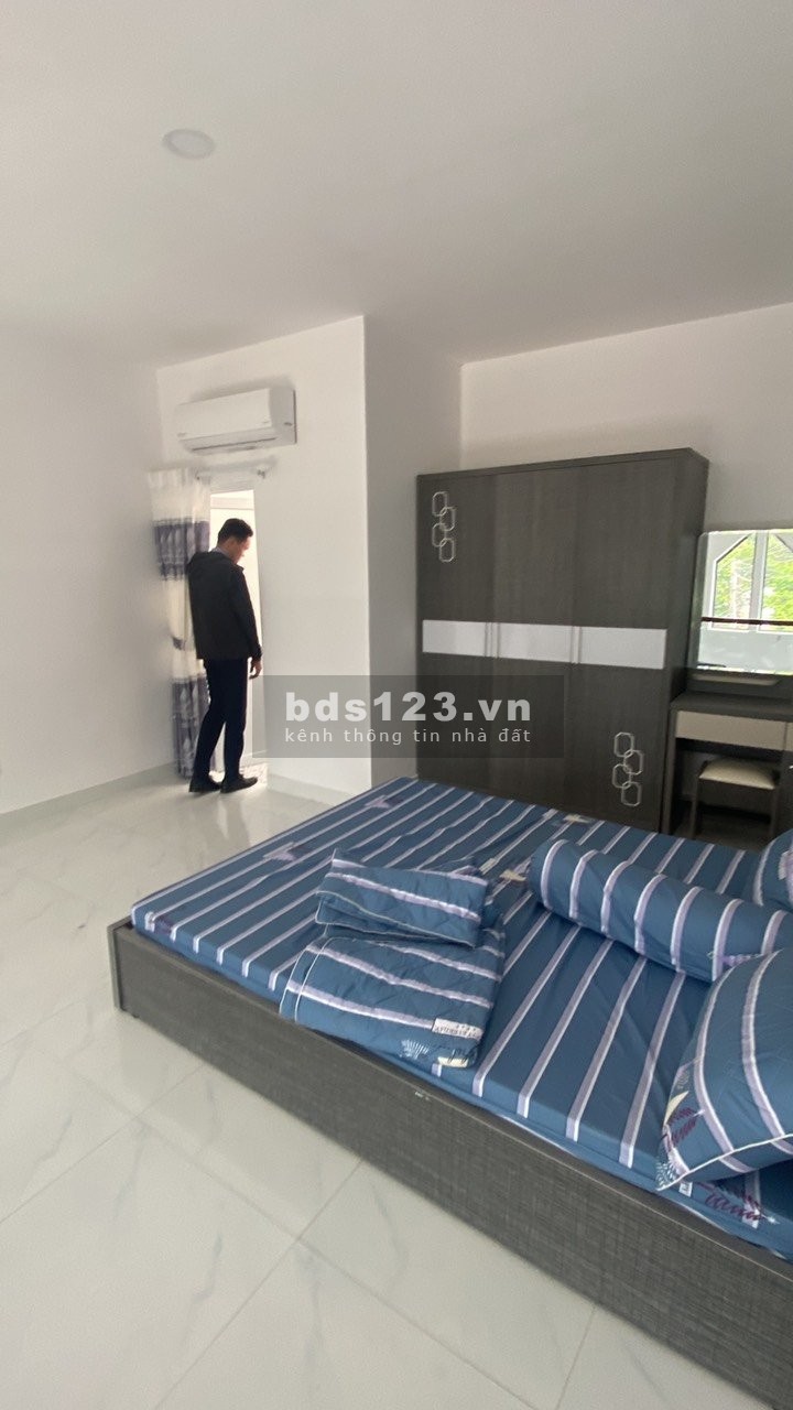 Nhà nguyên căn mặt tiền diện tích 40m2, giá RẺ do câ thanh toán gấp.