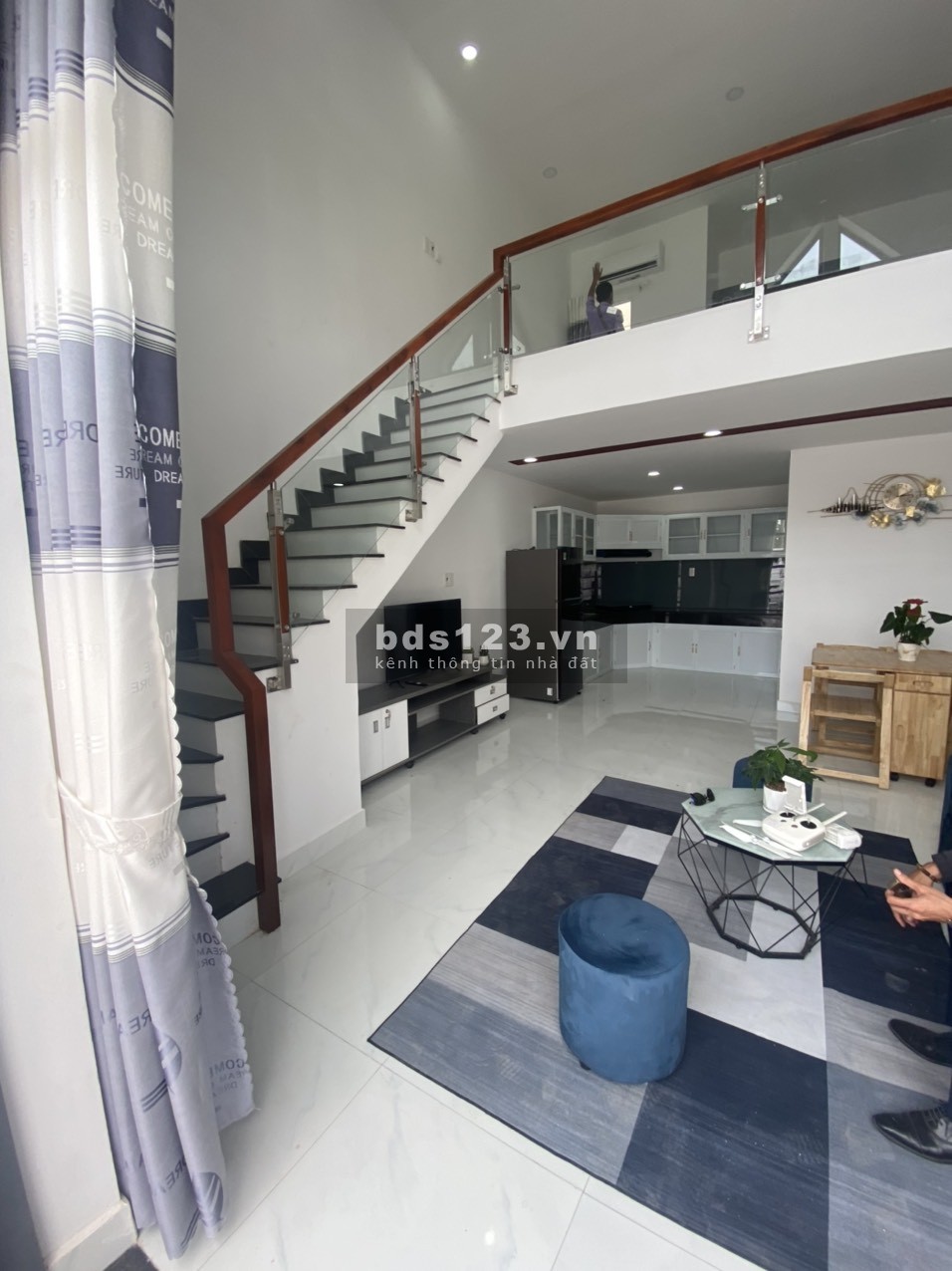Nhà nguyên căn mặt tiền diện tích 40m2, giá RẺ do câ thanh toán gấp.