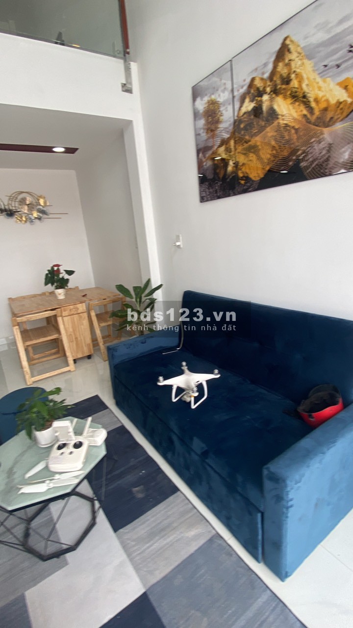 Nhà nguyên căn mặt tiền diện tích 40m2, giá RẺ do câ thanh toán gấp.