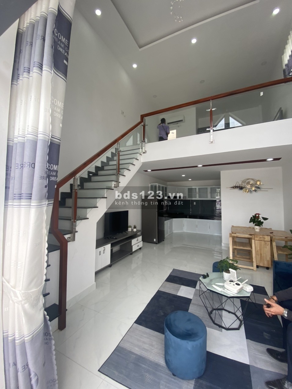 Nhà nguyên căn mặt tiền diện tích 40m2, giá RẺ do câ thanh toán gấp.
