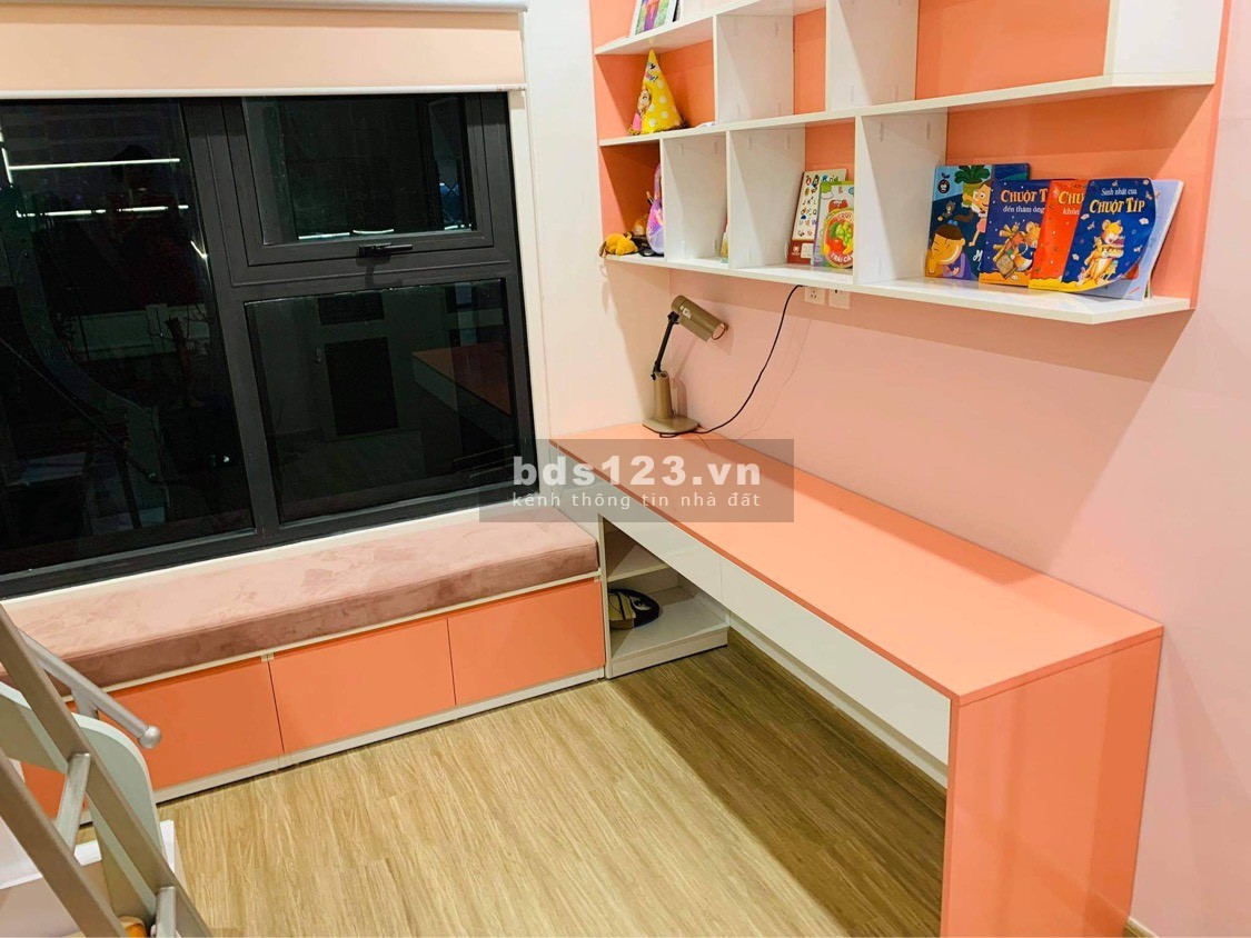 Bán căn góc 3 pn, 2 wc 80M2 Vinhomes Ocean Park giá 2,35 TỶ TẦNG TRUNG view Bể bơi 4 mùa Olympic