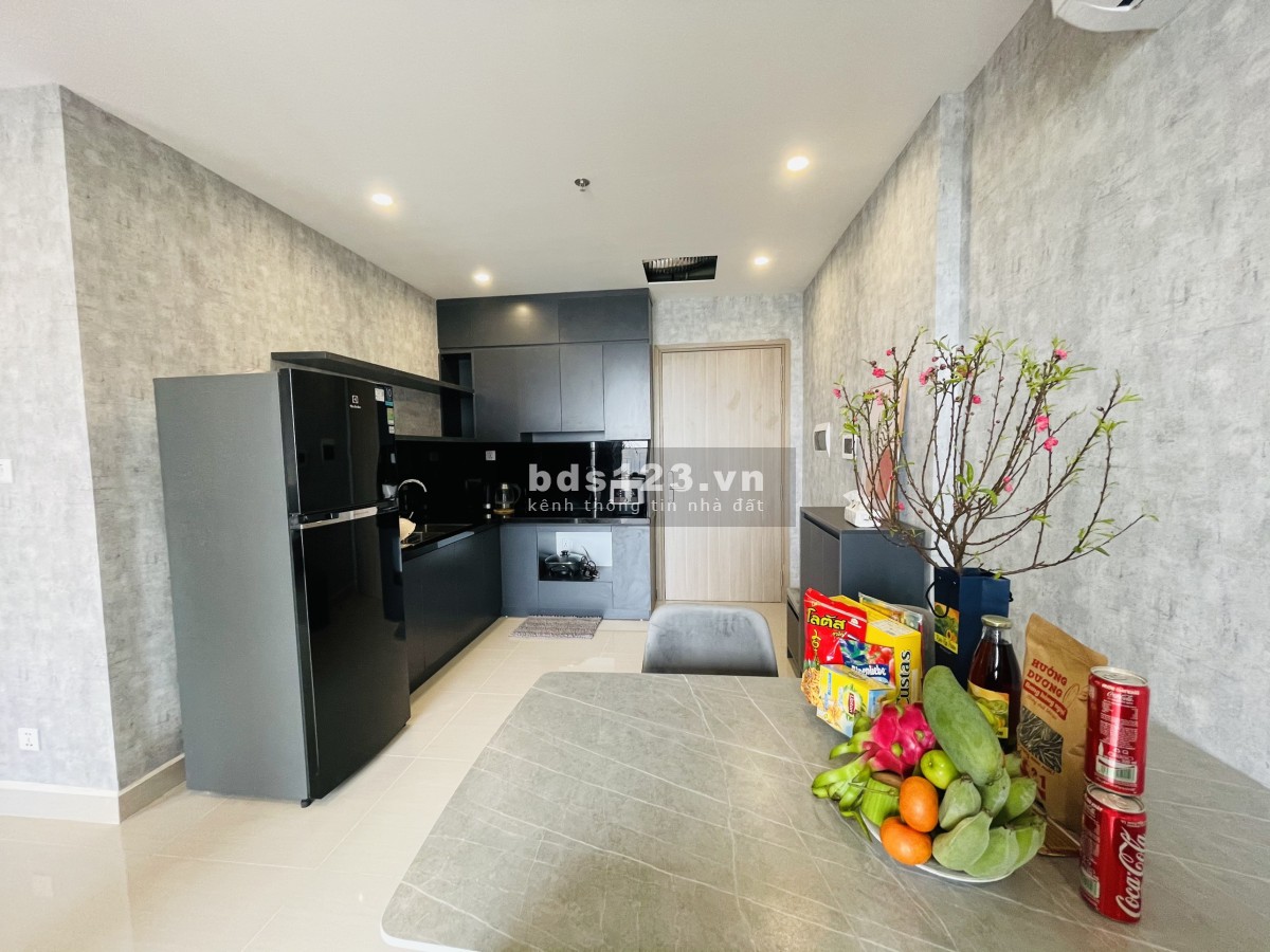 Bán căn góc 3 pn, 2 wc 80M2 Vinhomes Ocean Park giá 2,35 TỶ TẦNG TRUNG view Bể bơi 4 mùa Olympic
