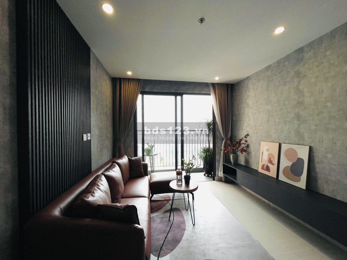 Bán căn góc 3 pn, 2 wc 80M2 Vinhomes Ocean Park giá 2,35 TỶ TẦNG TRUNG view Bể bơi 4 mùa Olympic