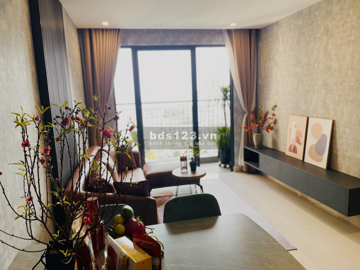 Bán căn góc 3 pn, 2 wc 80M2 Vinhomes Ocean Park giá 2,35 TỶ TẦNG TRUNG view Bể bơi 4 mùa Olympic