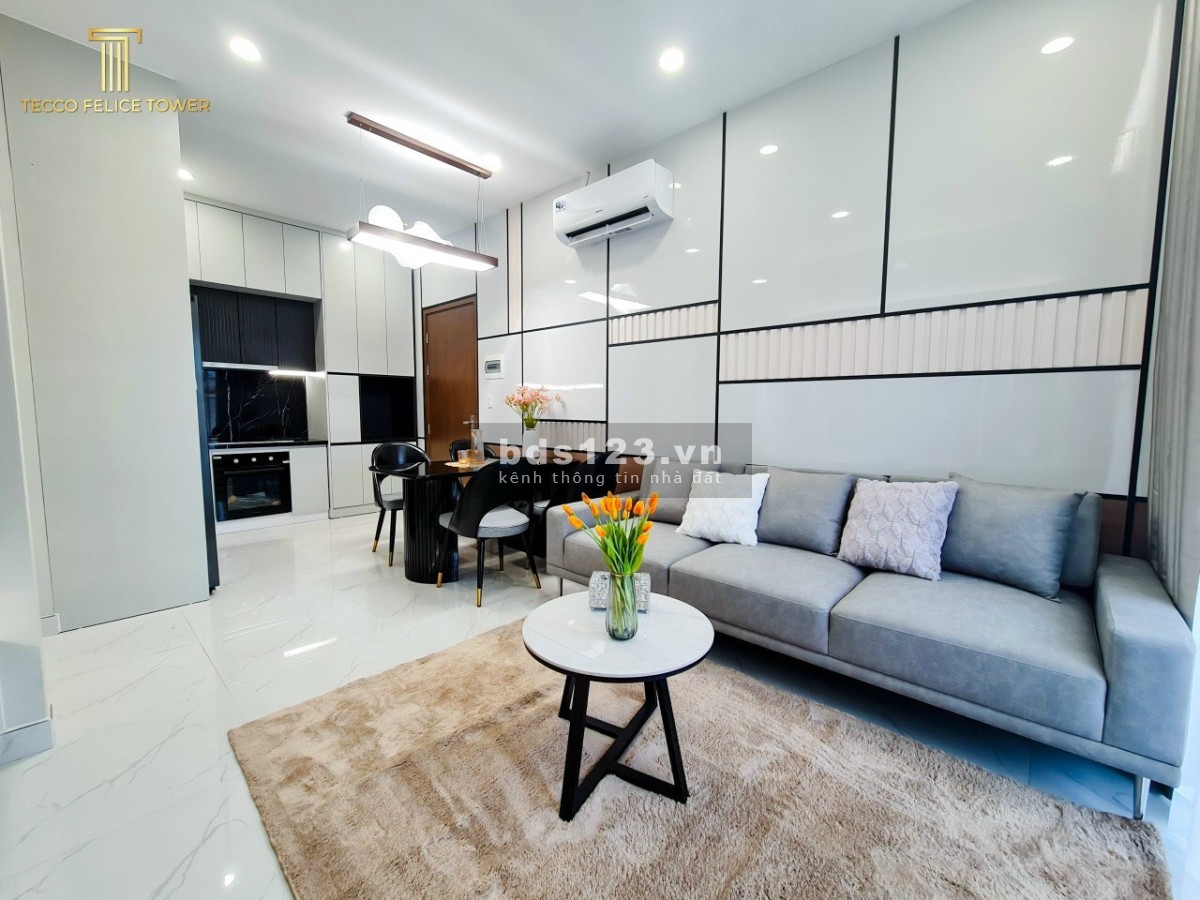 Bán nhà kế CHỢ LỚN Tân Uyên đường lớn, gần TTTM có sổ riêng giá 250 - 320 triệu