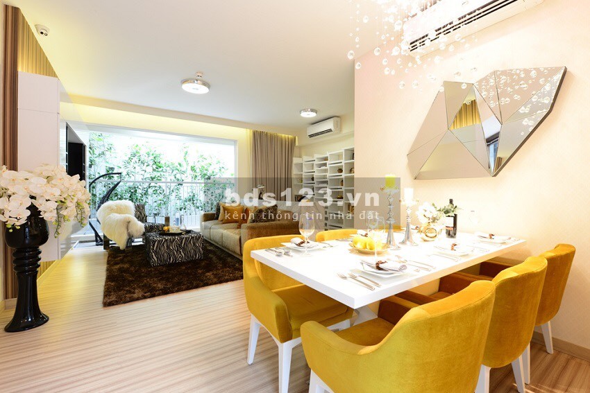 Bán nhà kế CHỢ LỚN Tân Uyên đường lớn, gần TTTM có sổ riêng giá 250 - 320 triệu