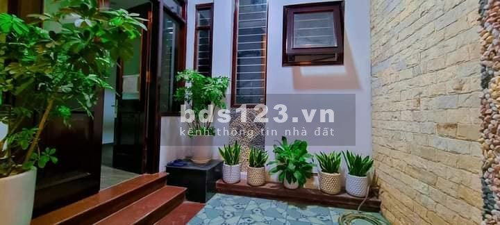 Bán nhà phố Ngũ Nhạc, Hoàng Mai 64m x 5 tầng, MT 4.2m, giá 4.25 tỷ