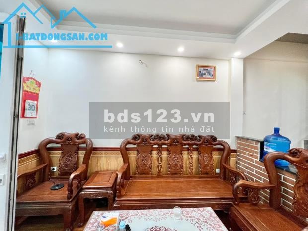Cần bán nhà Định Công Hạ, Hoàng Mai, diện tích 32m2, 4 tầng, 2.5 tỷ