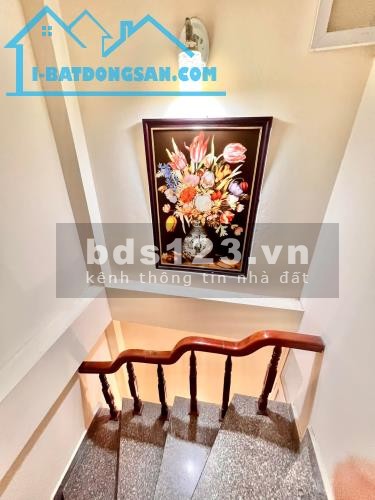Cần bán nhà Định Công Hạ, Hoàng Mai, diện tích 32m2, 4 tầng, 2.5 tỷ
