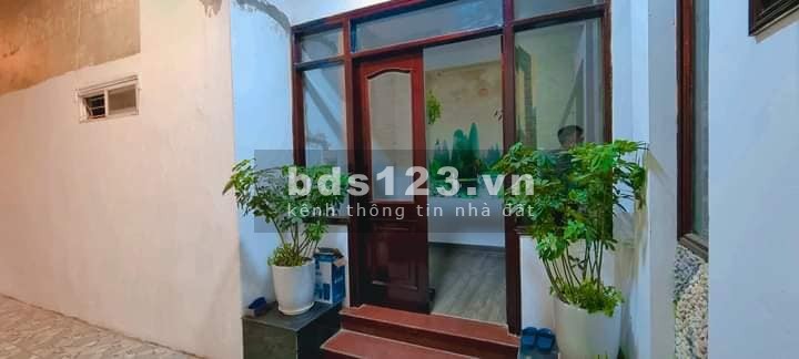 Bán nhà phố Ngũ Nhạc, Hoàng Mai 64m x 5 tầng, MT 4.2m, giá 4.25 tỷ