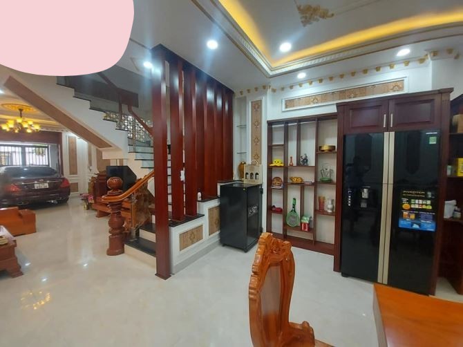 Xe hơi đỗ cửa dtsd 66m2 chủ xây dựng tâm huyết nhà 2 lầu 3 phòng ngủ giá 8.1 tỷ