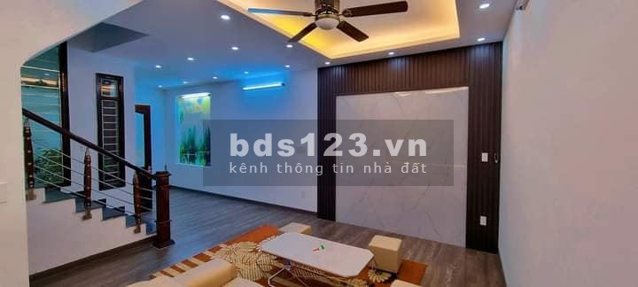 Bán nhà phố Ngũ Nhạc, Hoàng Mai 64m x 5 tầng, MT 4.2m, giá 4.25 tỷ