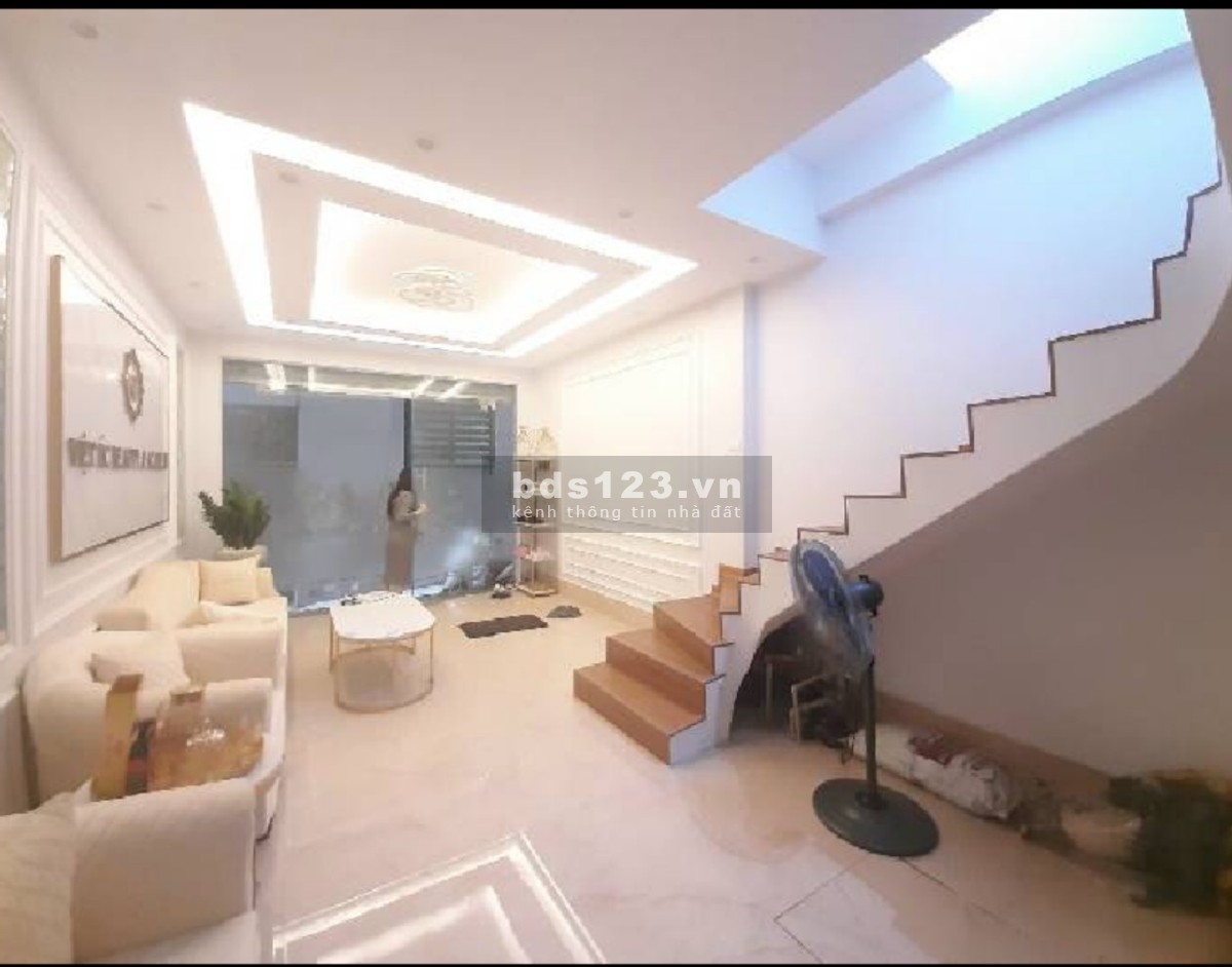 Nhà phố Trần Thái Tông, Cầu Giấy, dòng tiền ổn full nội thất, kinh doanh đỉnh giá chỉ 4,6 tỷ