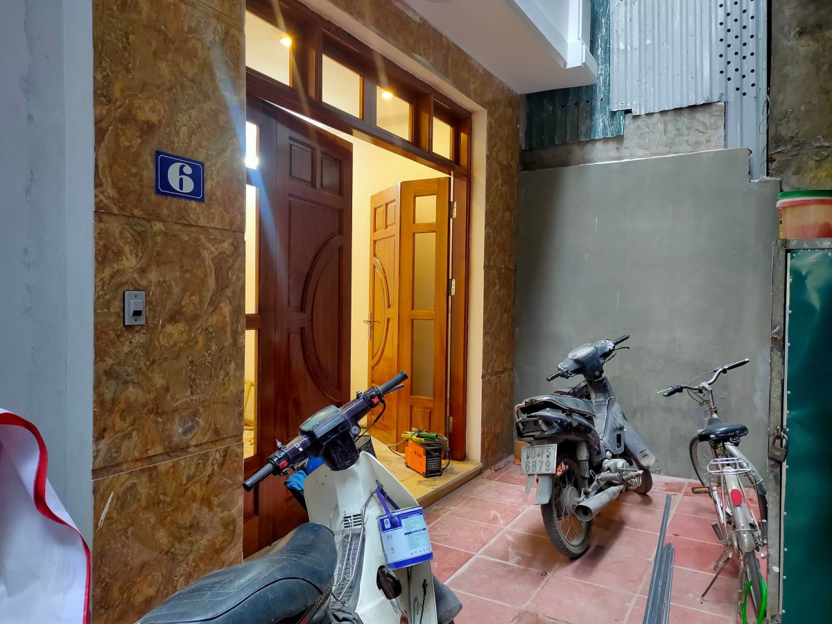 Bán nhà đẹp ngõ rộng gần hồ ô tô đỗ cổng khu an sinh đỉnh giá đầu tư sinh lời