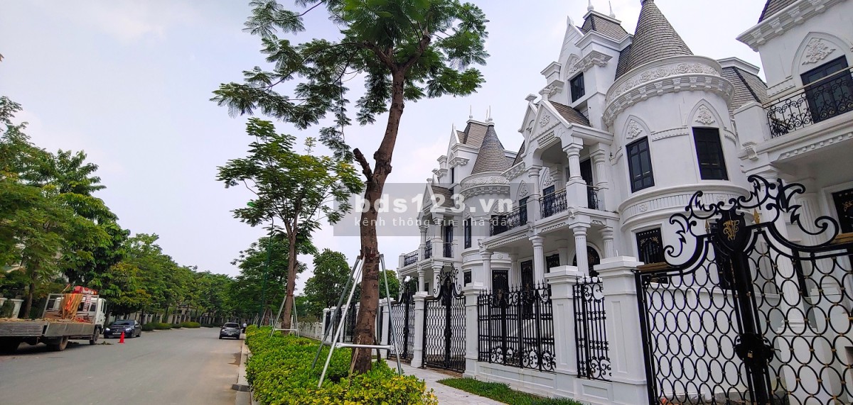 Biệt thự kiến trúc Châu Âu đẹp nhát khu đô thị Ciputra ck 17% lãi suất 0%/12 tháng, nhận sổ ngay
