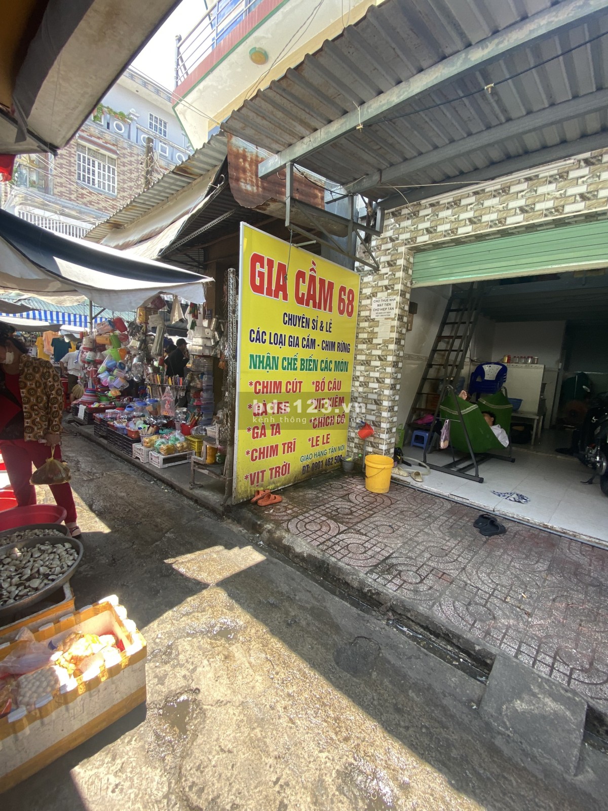 Cho thuê mặt bằng chợ Hiệp Tân Quận Tân Phú, liên hệ 0564896625