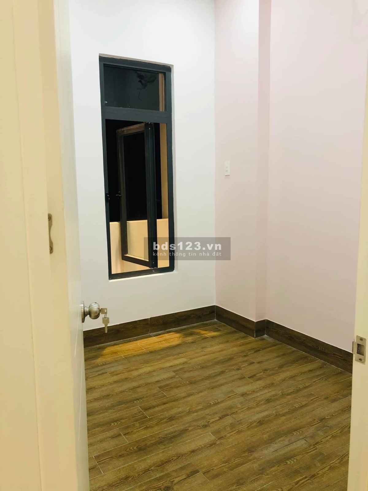 Bán nhà phố hiện đại ở Phường Phú Đông, sát sân bay Tuy Hòa