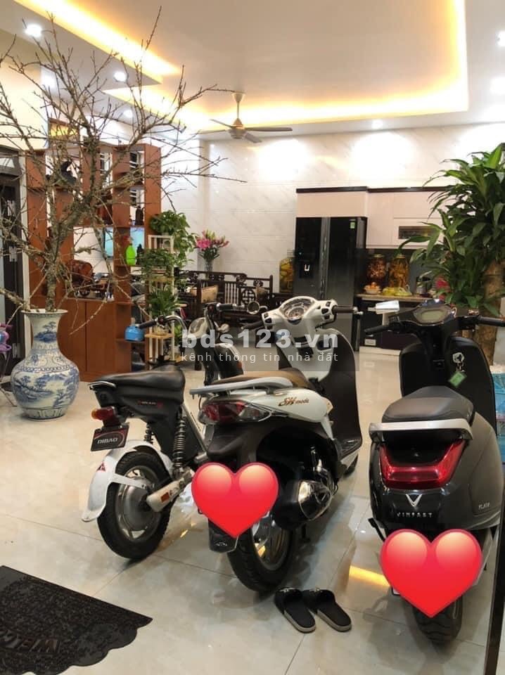 Nhà đẹp long lanh 45m2 ngang 6,2 ở Ngõ Hàng Gà Cát Dài Lê Chân Lh 0768312333