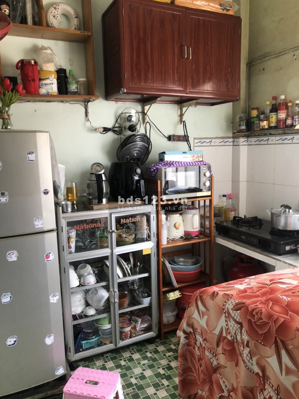 Cần bán nhà tập thể 40 Nguyễn Trọng Tuyển (tầng 2) P15 Phú Nhuận