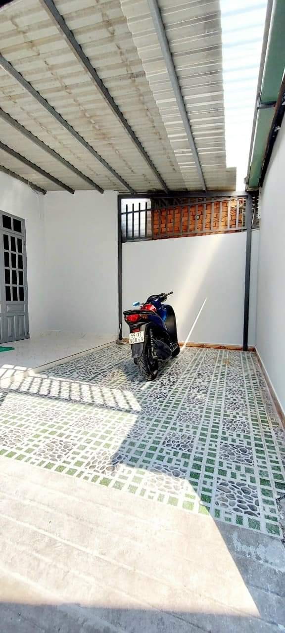 Nhà 1 trệt 1 lửng 80m2 đường số 6, Linh Xuân, Tp. Thủ Đức gần QL1A và 1K.. Gần Làng Đại Học