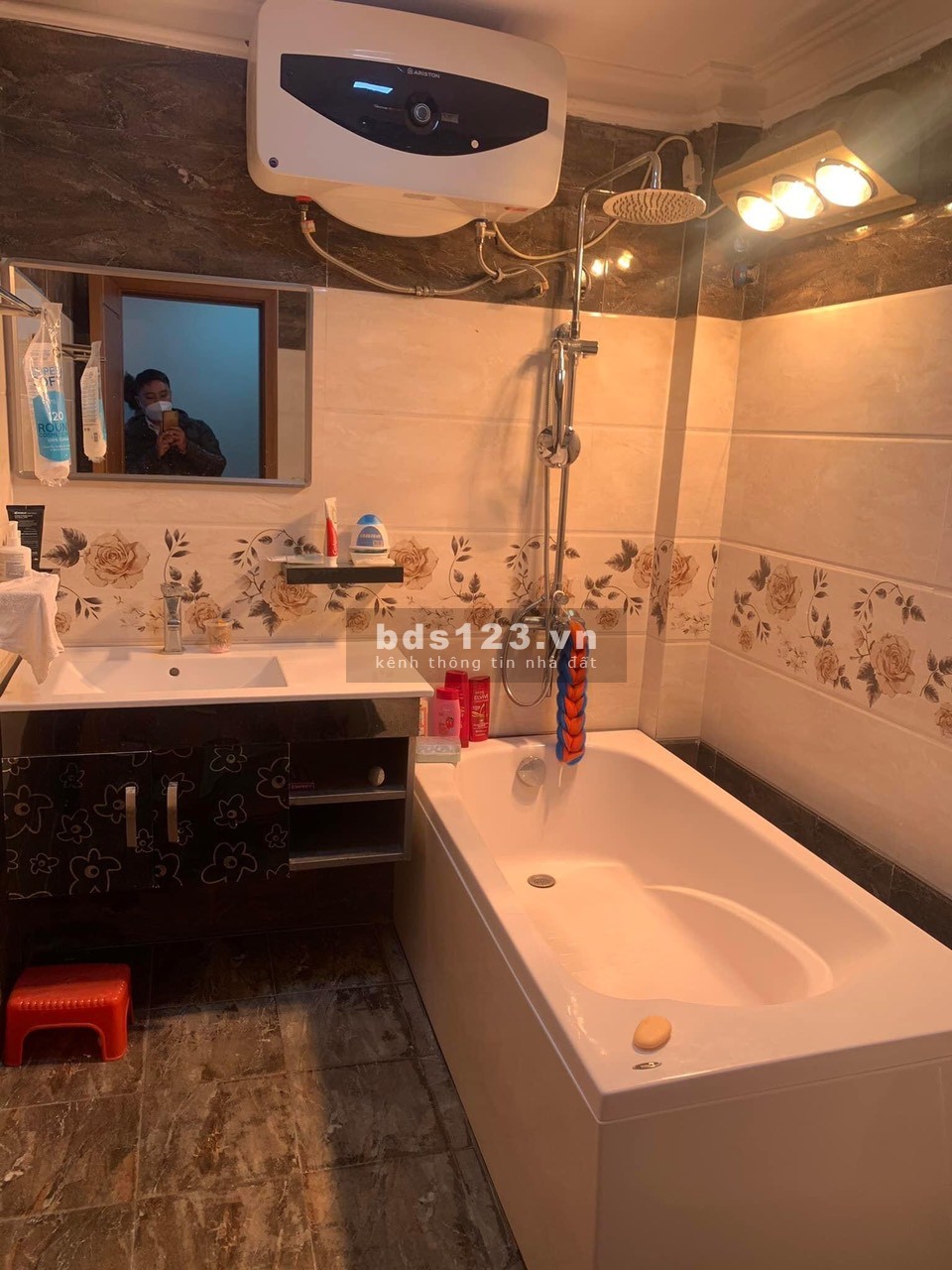 Bán nhà với giá rẻ nhất DT 84m2 đẹp long lanh tại phố Chùa Hàng Lê Chân Hải Phòng LH 0768.312.333