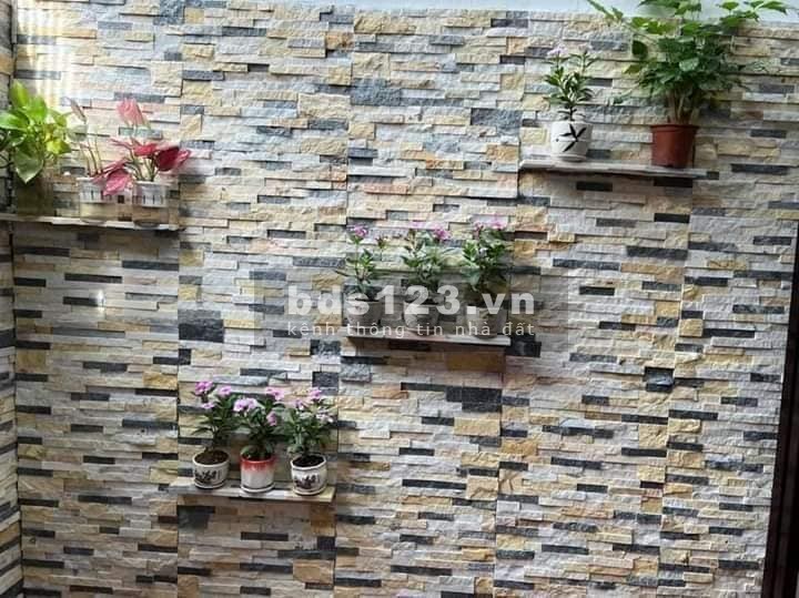 Bán nhà Hoàng Mai DT 31m² x 5 tầng, mặt tiền 3,3m, giá 3,65 tỷ đồng LH 0975258510