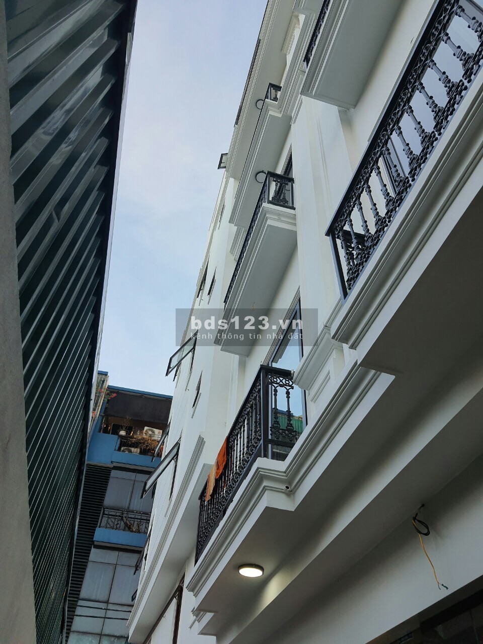 Cho thuê nhà riêng mới xây đẹp tiện nghi đầy đủ phù hợp hộ gia đình