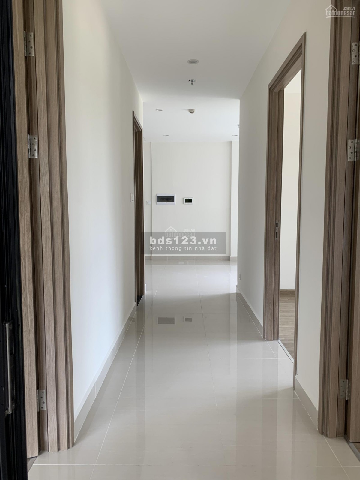 Chuyển nhượng nhanh căn hộ 3 pn, 2 wc giác cực rẻ chỉ 2.3 tỷ, Vinhomes Ocean Park