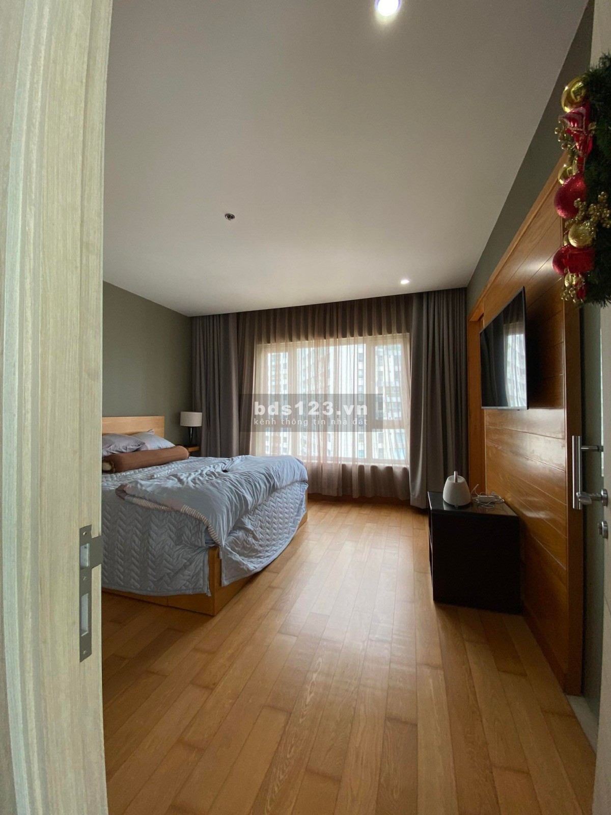 Bán gấp căn hộ 2PN tháp Brilliant 2 mặt view ở Đảo Kim Cương giá tốt 9,8tỷ(đã có sổ) có thương lượng