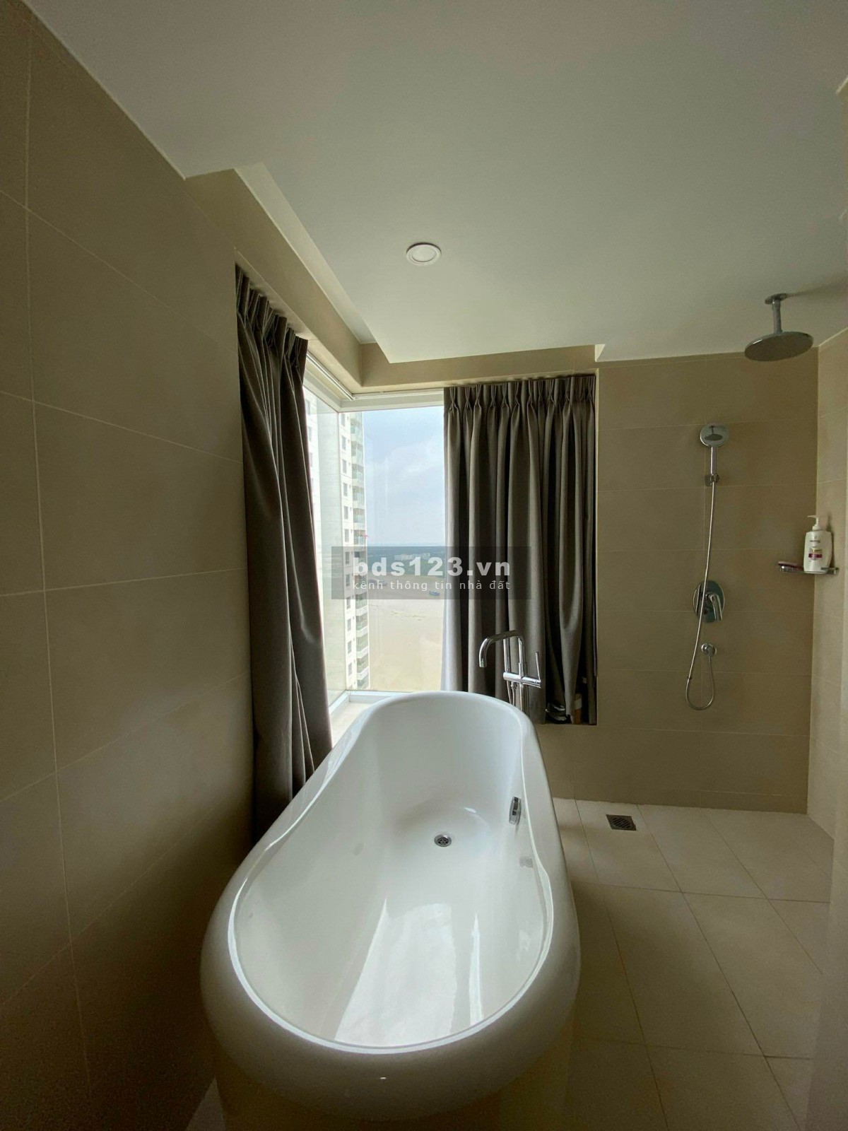 Bán gấp căn hộ 2PN tháp Brilliant 2 mặt view ở Đảo Kim Cương giá tốt 9,8tỷ(đã có sổ) có thương lượng