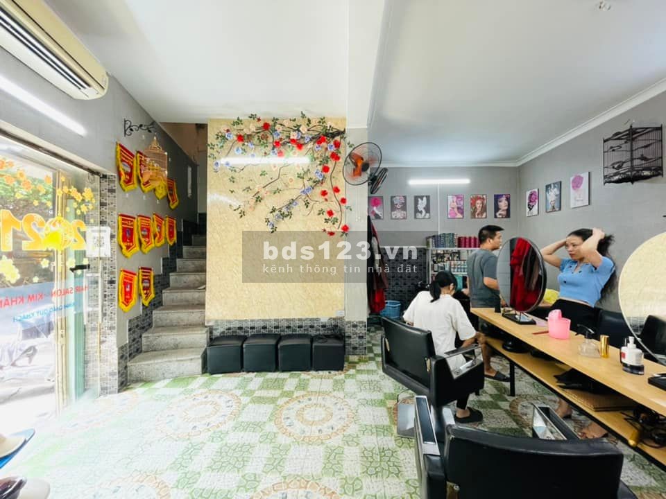 Nhà cực hiếm lô góc kinh doanh 2 ô tô tránh, dt 40m2 3 tầng, giá 7.5 tỷ, lh 0967592566