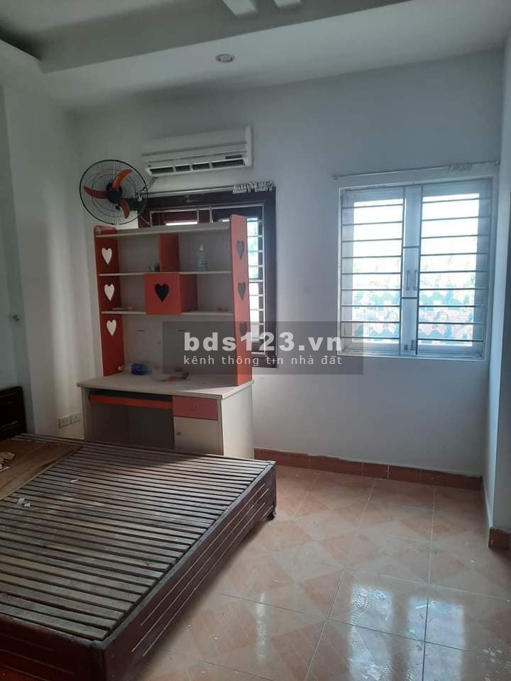 Bán nhà kinh doanh tốt Vĩnh Hưng, Hoàng Mai 54 m x 5 tầng, MT 3.6m, giá 8.3 tỷ.