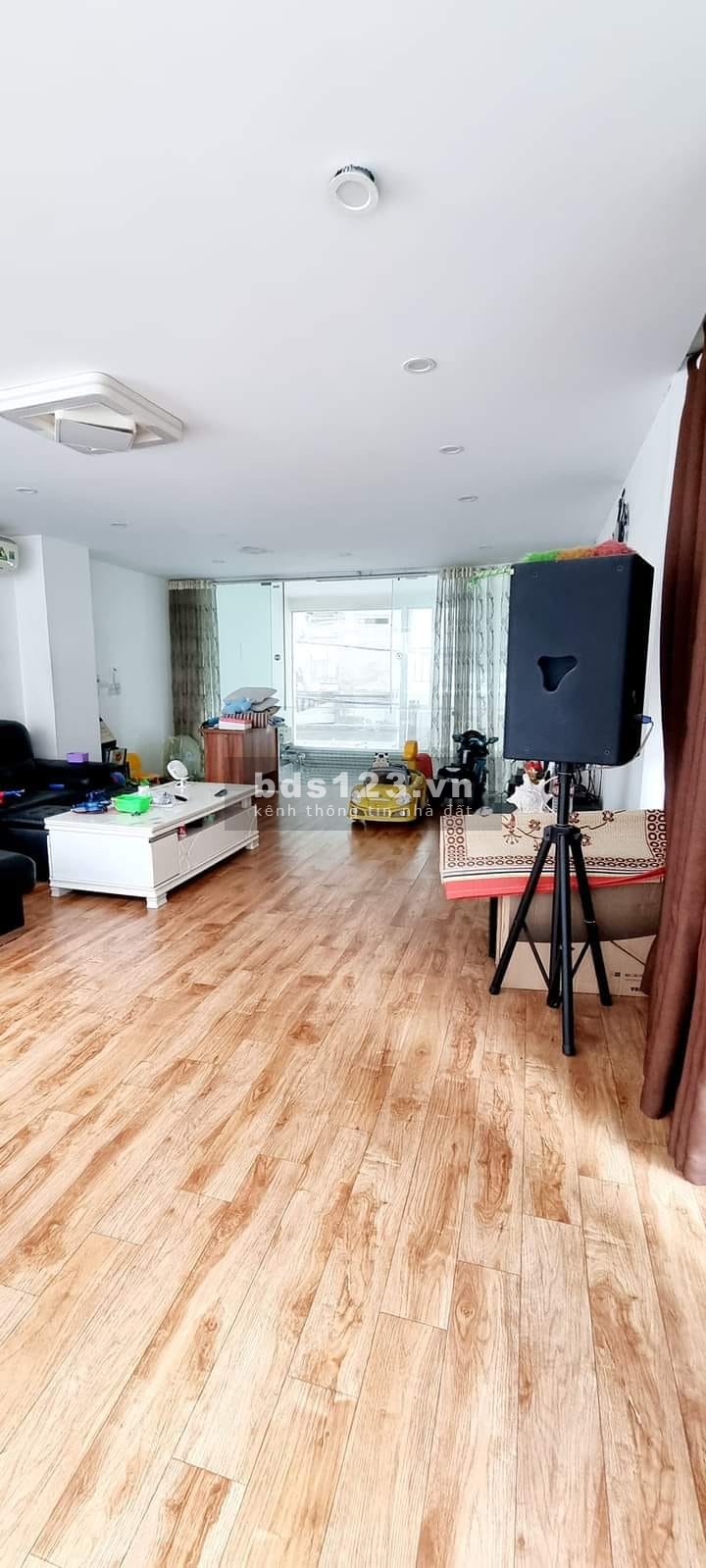 Bán nhà Hoàng Mai 60m x 4.5 tầng, mặt tiền 5m, giá 6.5 tỷ