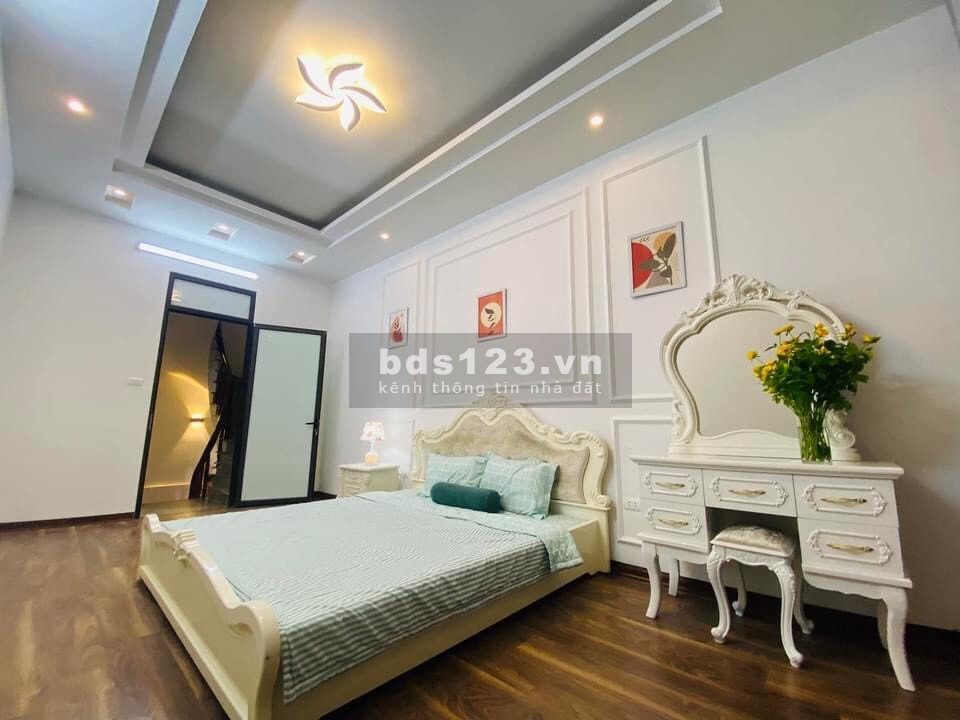 Bán nhà Lê Đức Thọ, nhà đẹp giá tốt thoáng sáng, giá bán 4.25 tỷ, sổ chính chủ