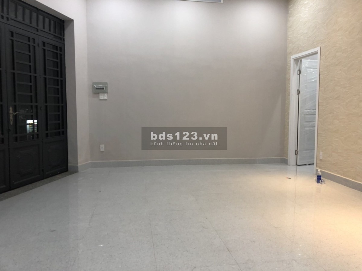 Nhà hiếm HXH đường Đình Phong Phú, diện tích 70m² giá chỉ 5,3 tỷ đồng