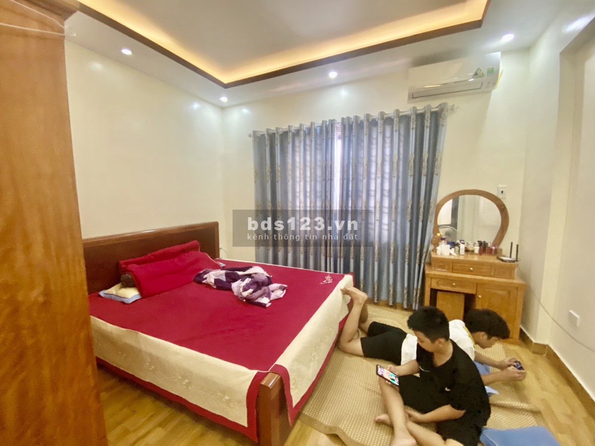 Nhà 3 tầng siêu mới Phố Trung Hành chỉ 2 tỏi giá tốt đầu tư sinh lời cao