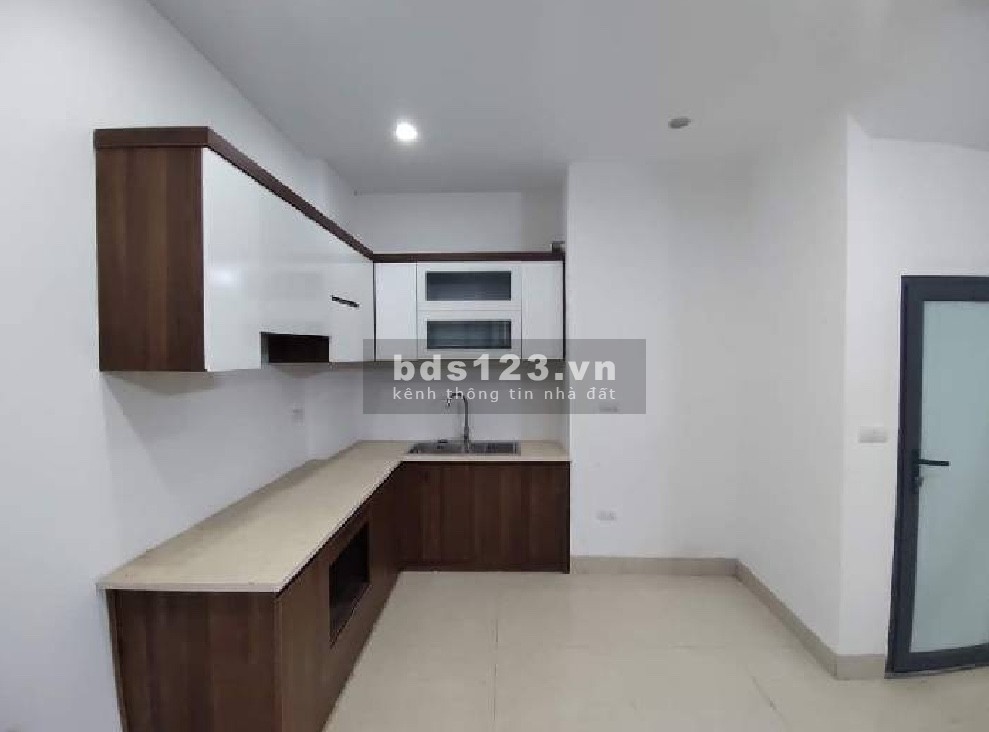 Bán nhà Quan Nhân - gần mặt phố đầy đủ tiện ích, 44m², giá 5,5 tỷ đồng LH 0962892165