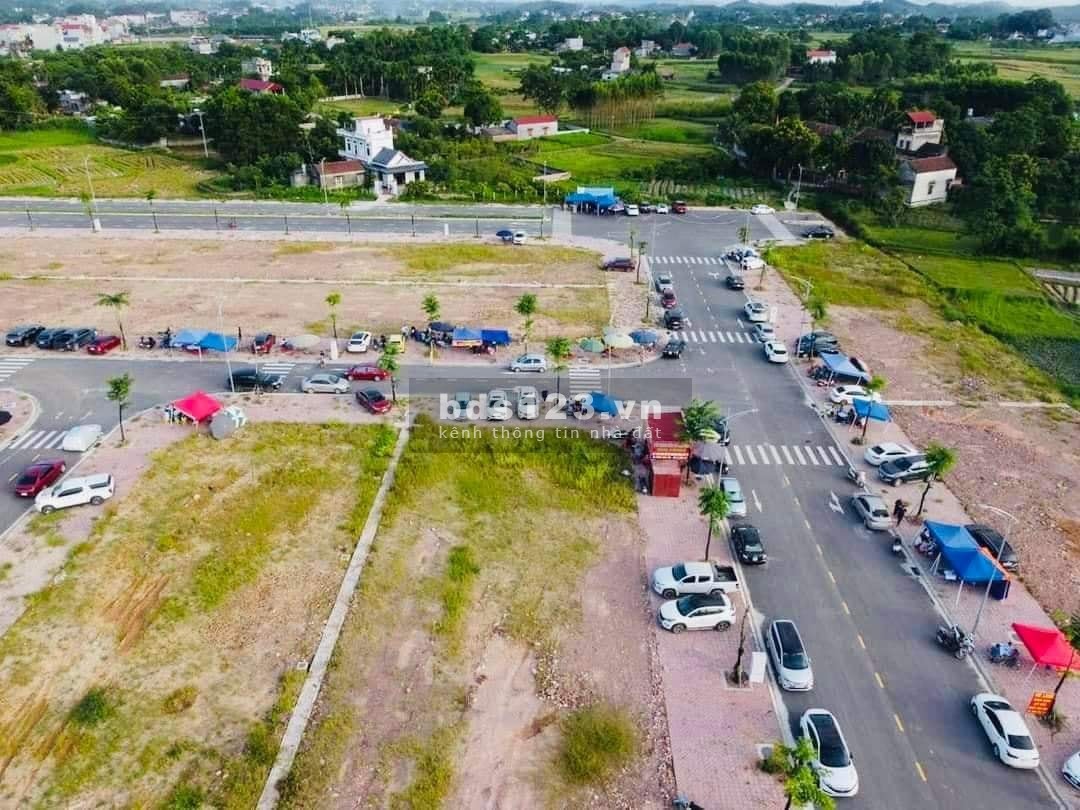CC cho ra hàng lô góc tiềm năng nhất dự án đấu giá Chuôm Nho mua là lãi. lh 0968117781